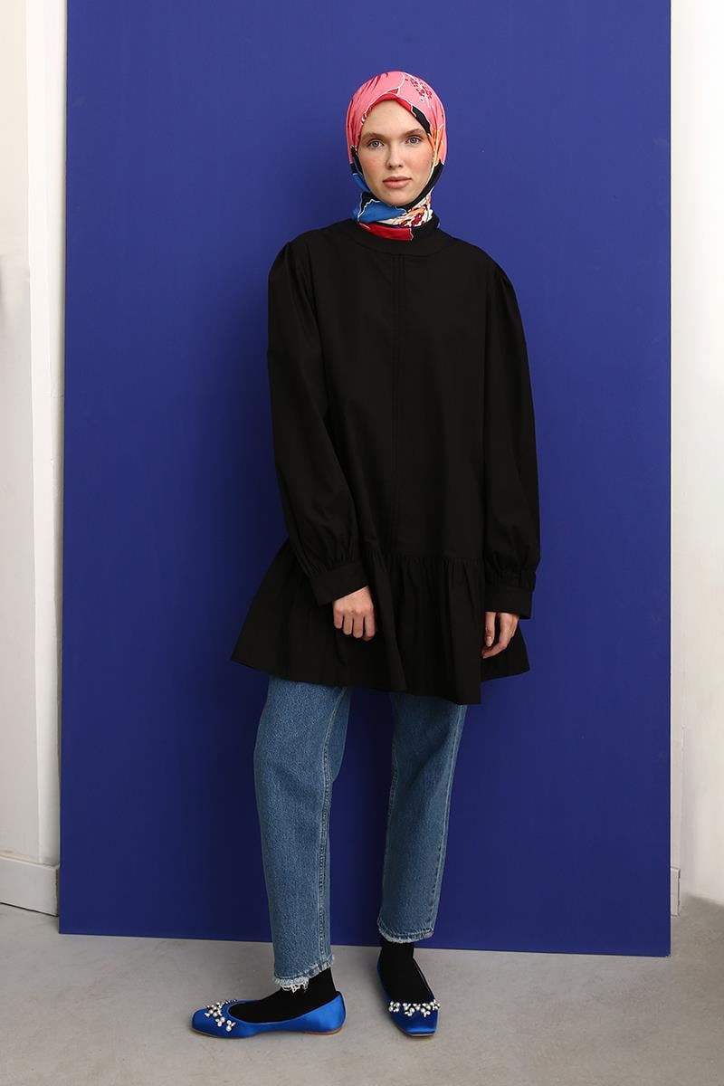 Black-Ribbed Collarless Cotton Tunic