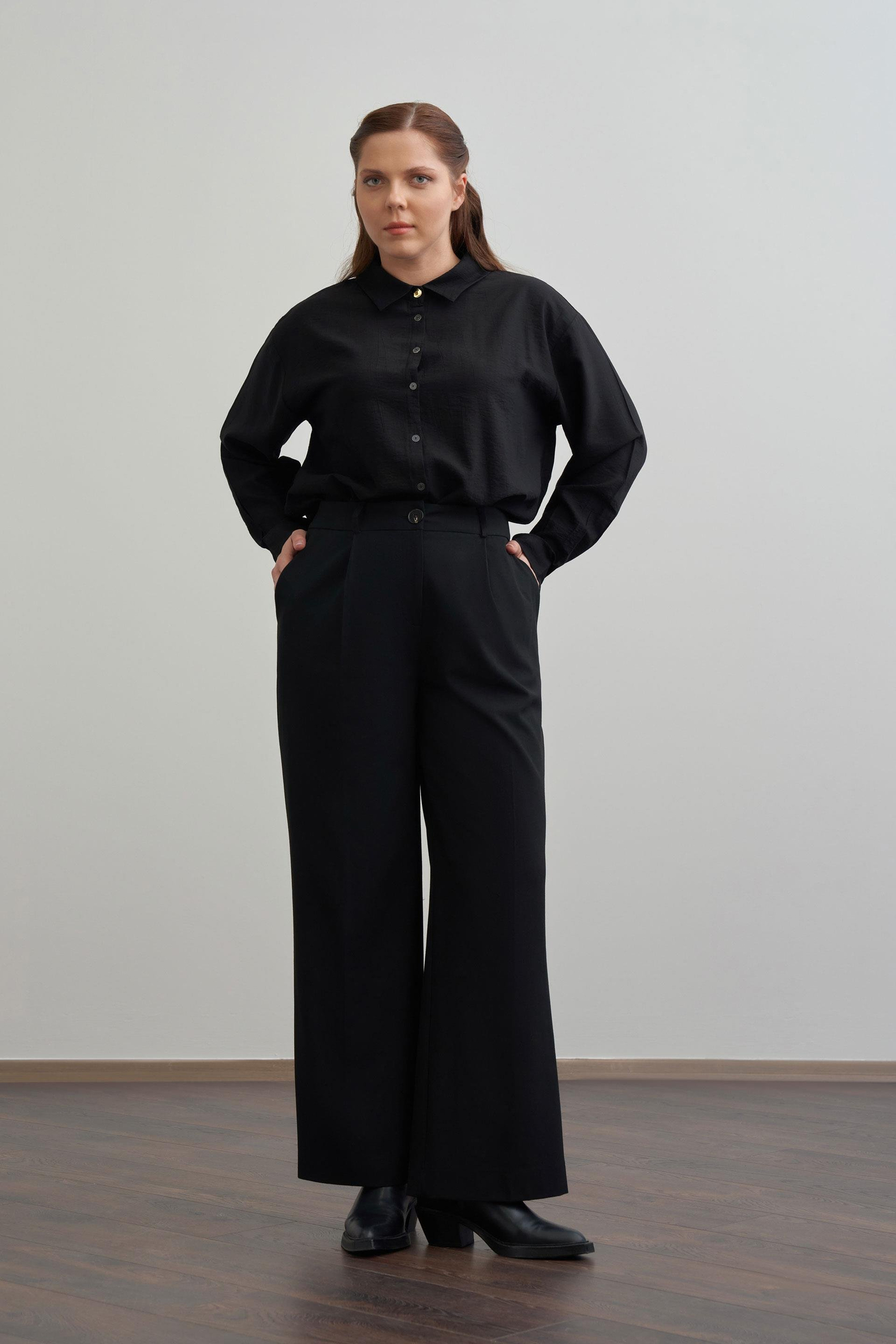 Siyah-Önü Pileli Polyviscon Pantolon