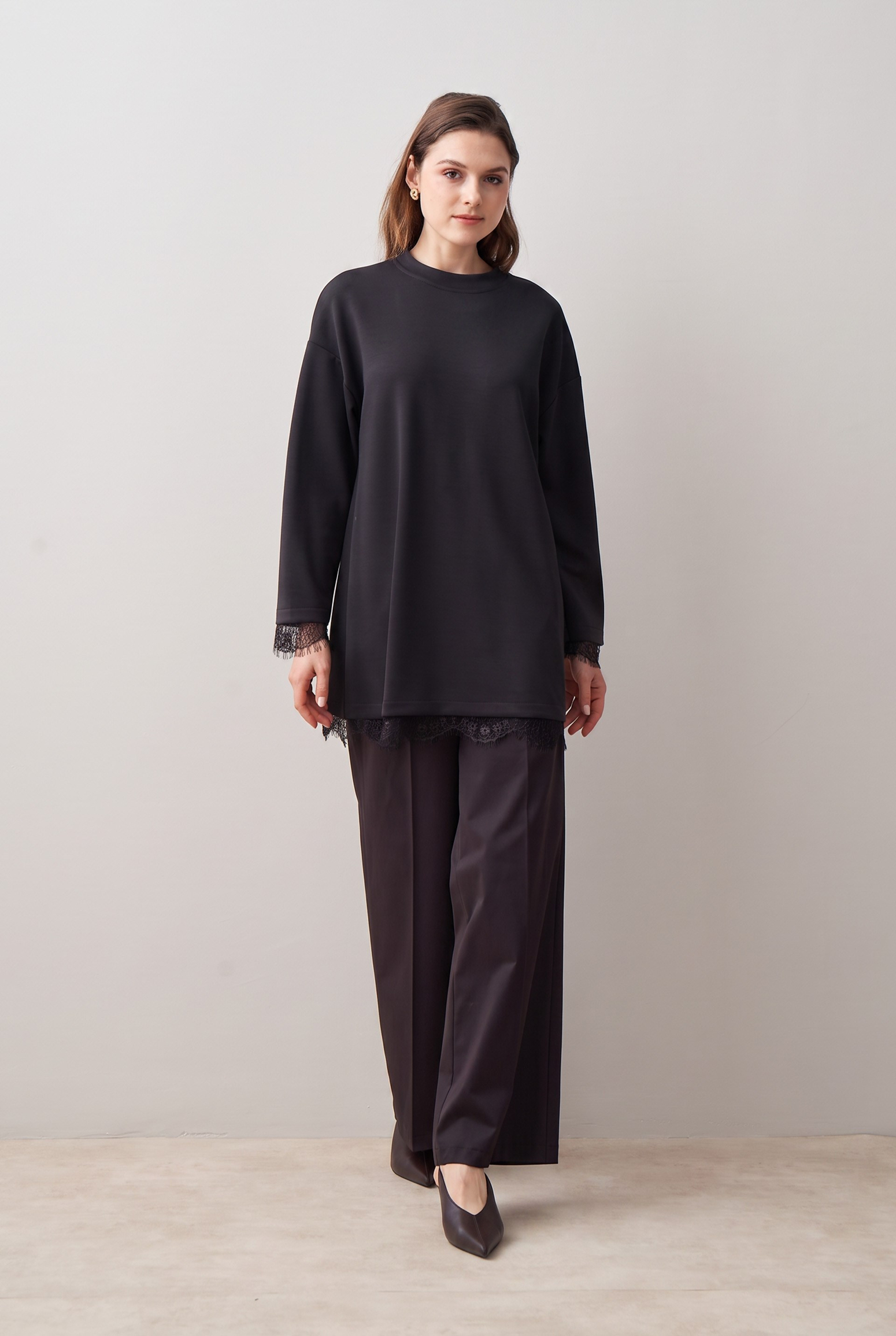 Siyah-Yumuşak Dokulu Fistolu Sweat