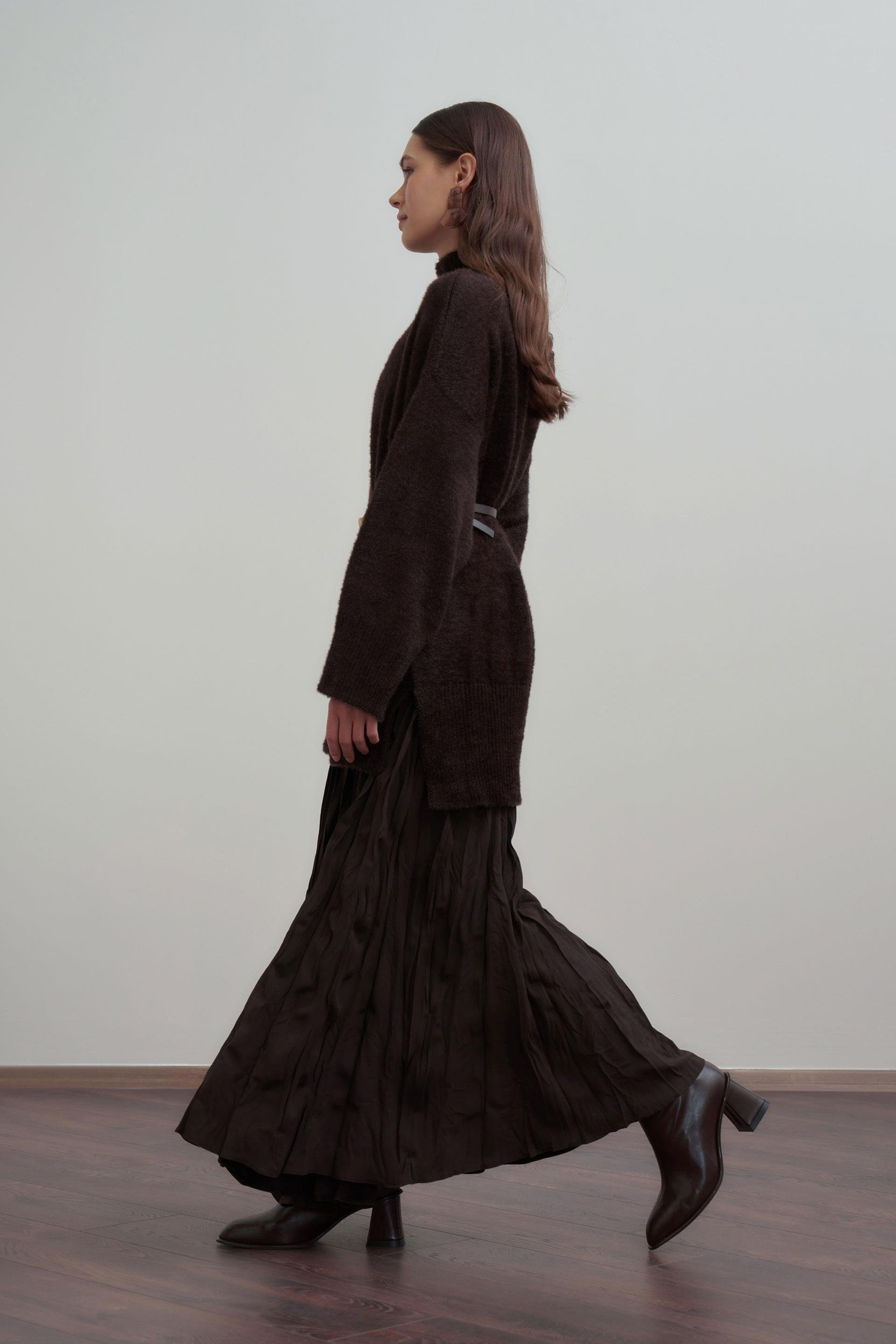 Acı Kahve-Balıkçı Yaka Sakal İplik Triko Kazak