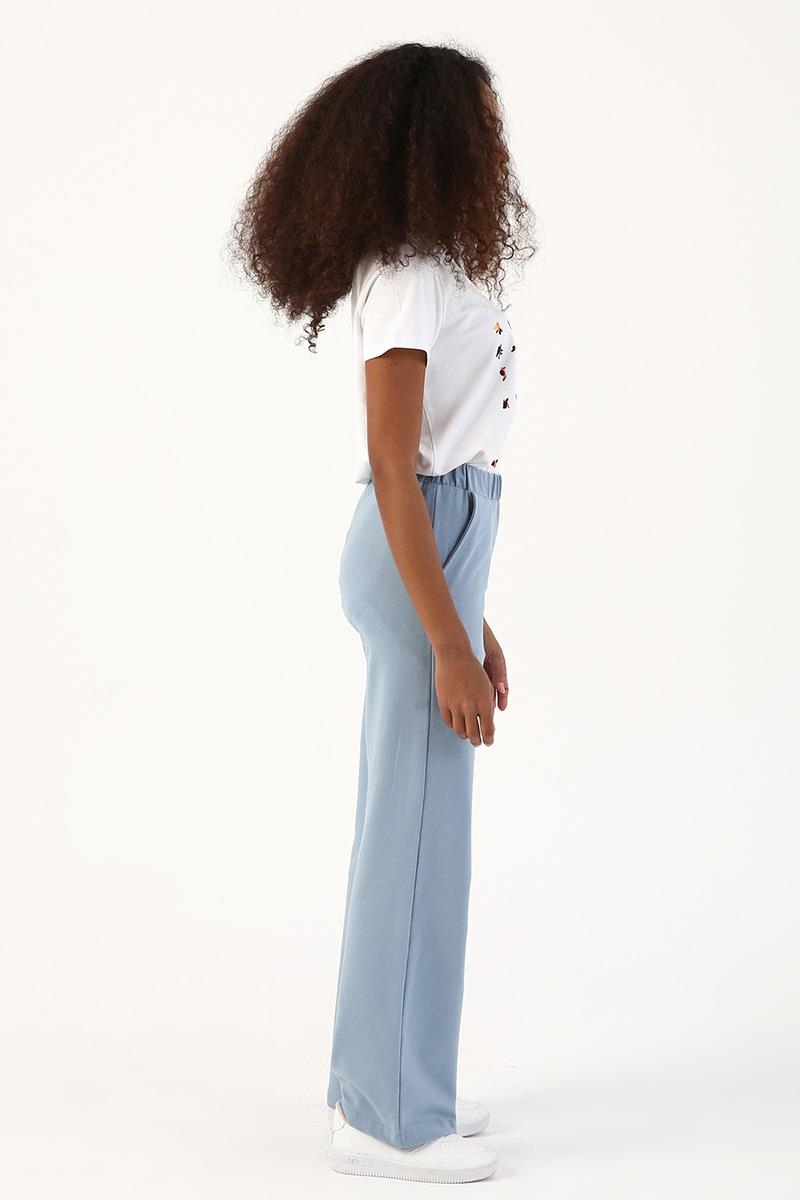 Hellblaue elastische Jogginghose