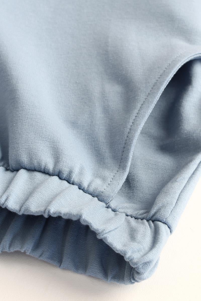 Hellblaue elastische Jogginghose