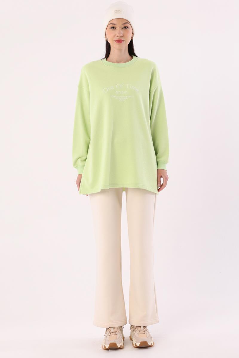 Açık Yeşil-Oversize Nakışlı Sweatshirt