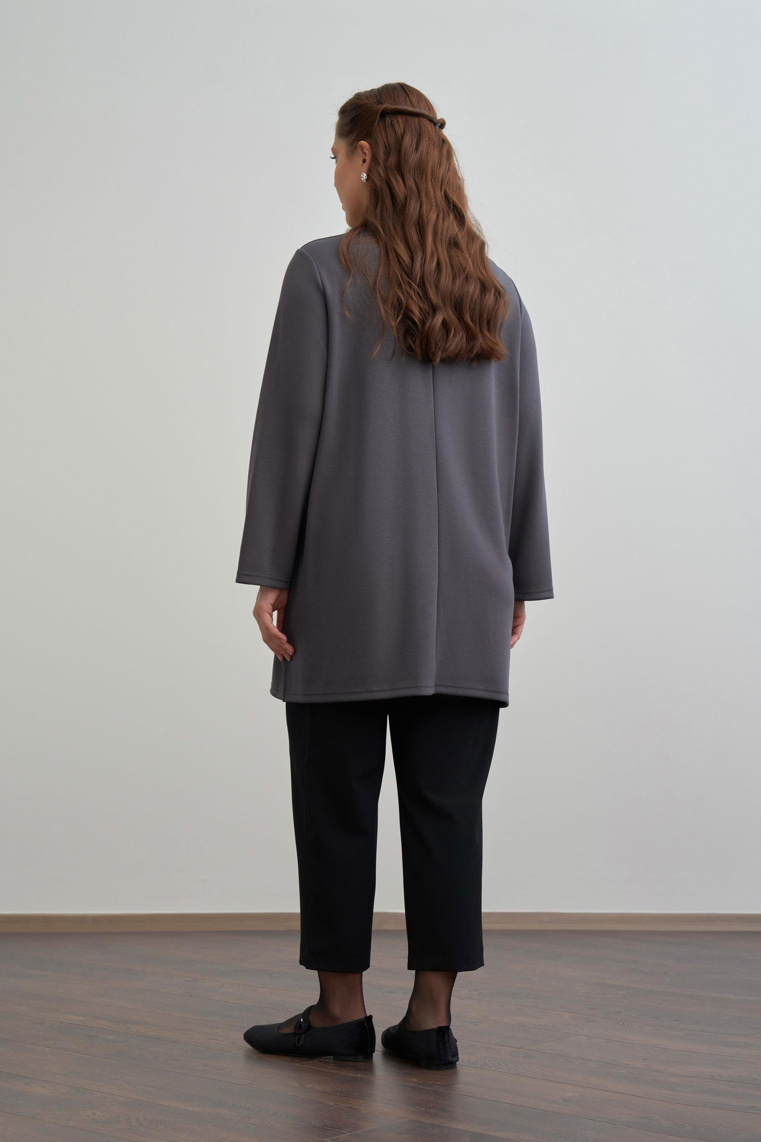 Antrasit-İnci İşlemeli Tunik