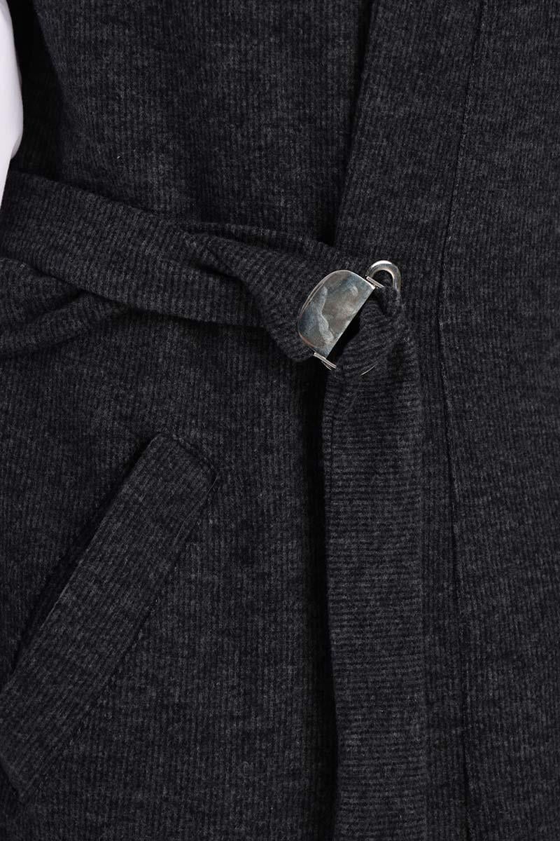 Gilet long avec poches et boucle en métal, ceinture anthracite