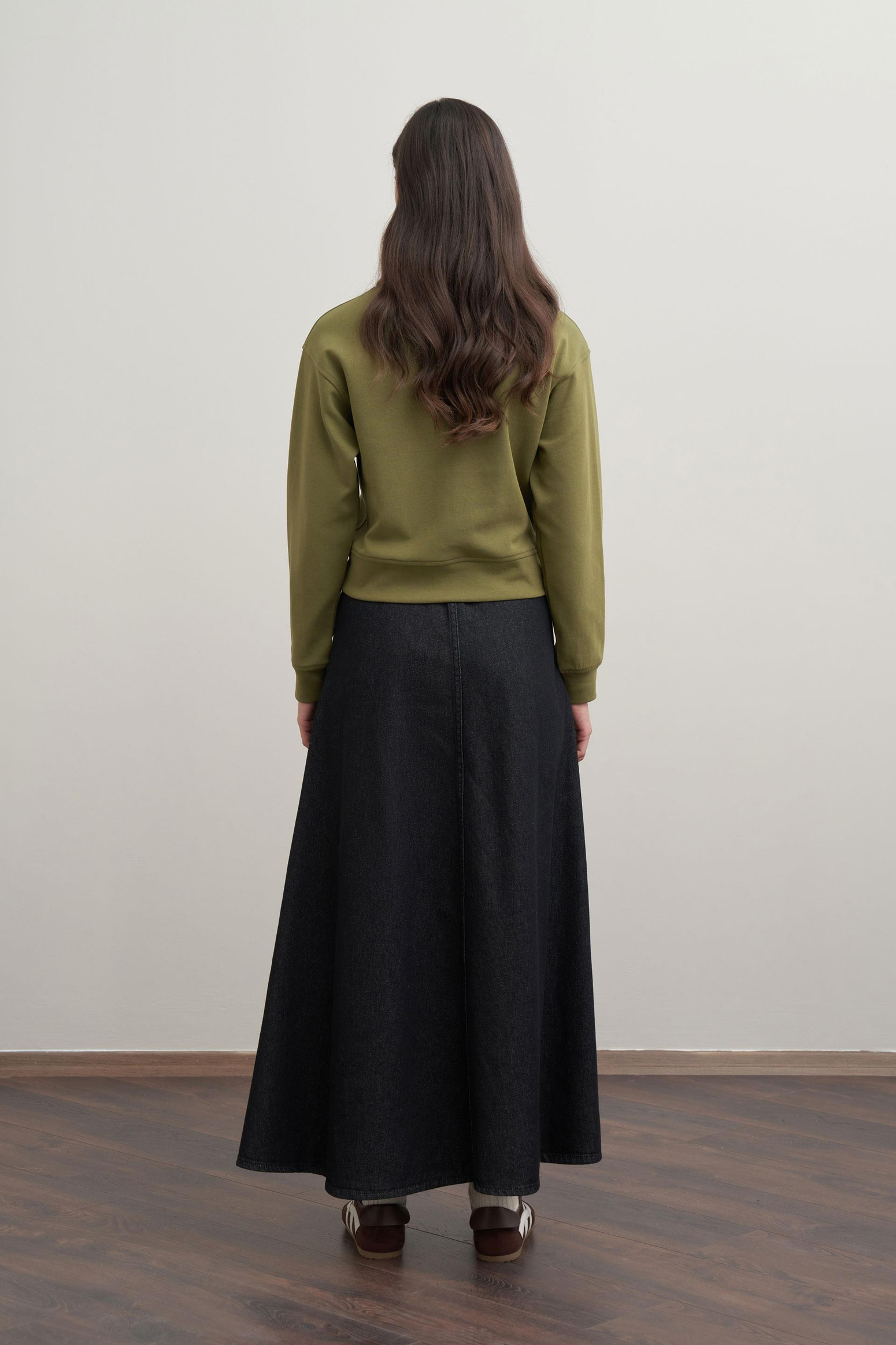 Anthracite-Belted Flared Denim Skirt