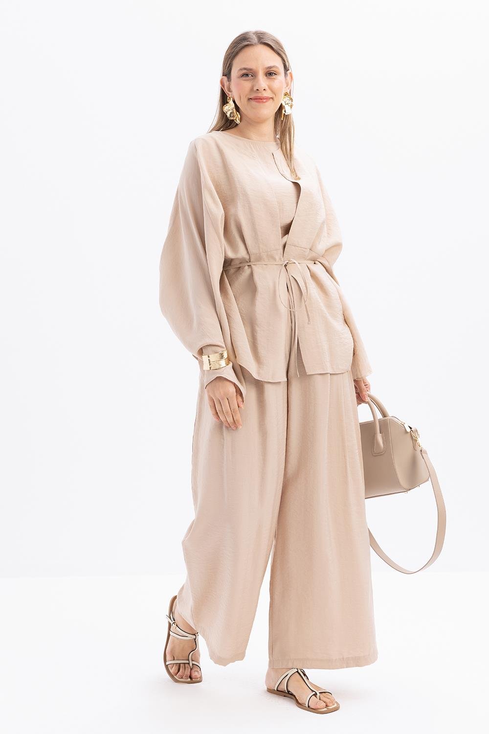 Beige-Kimono mit Bindegürtel
