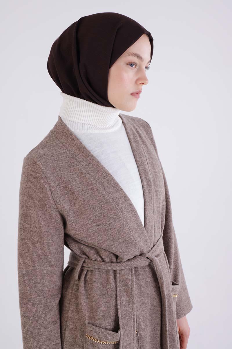 Cardigan long beige à ceinture et poches