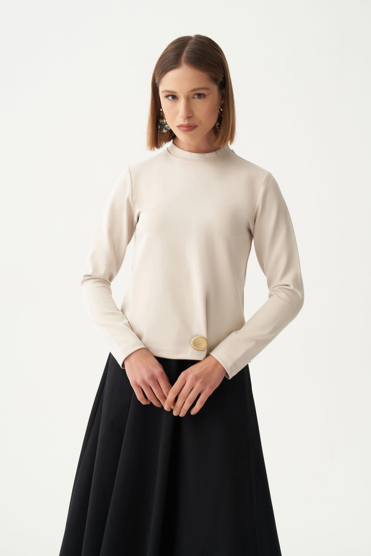 Bej-Gold Düğmeli Pileli Şık Bluz