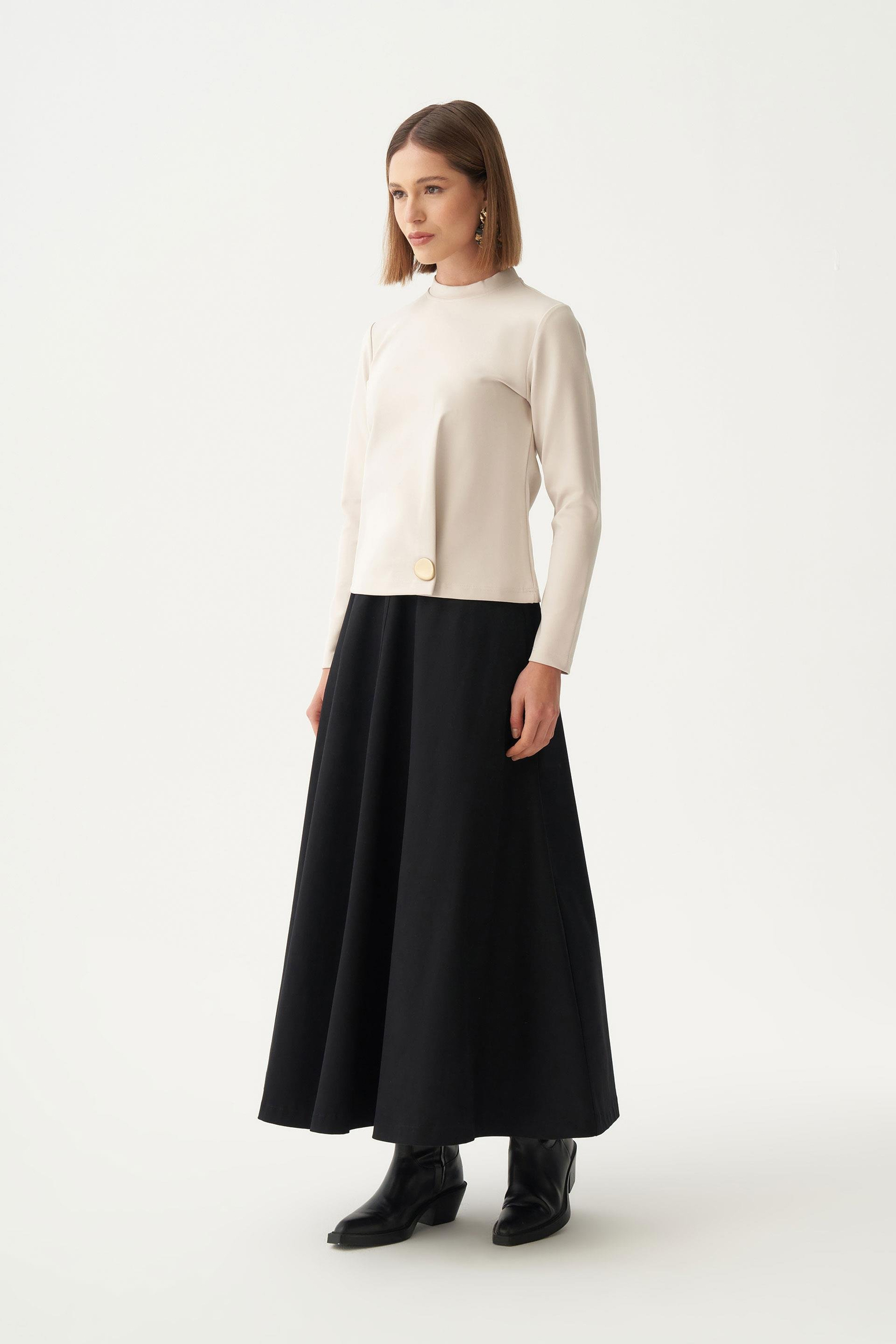 Bej-Gold Düğmeli Pileli Şık Bluz