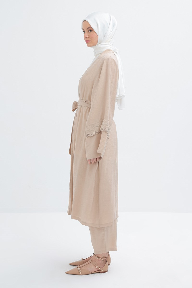 Bej-Kolu Fisto Detaylı Kimono