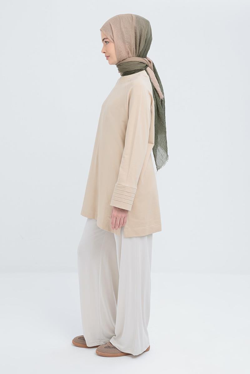 Bej-Manşeti Nervür Detaylı Yırtmaçlı Tunik