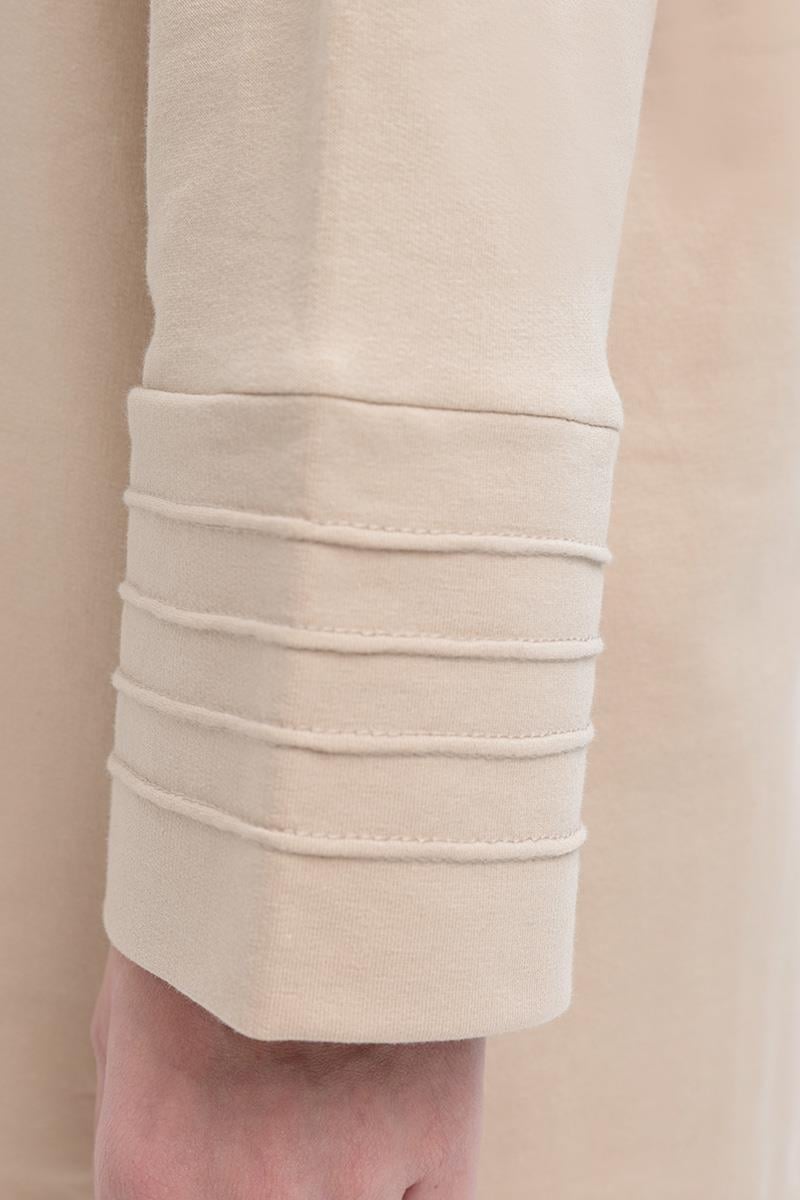 Bej-Manşeti Nervür Detaylı Yırtmaçlı Tunik