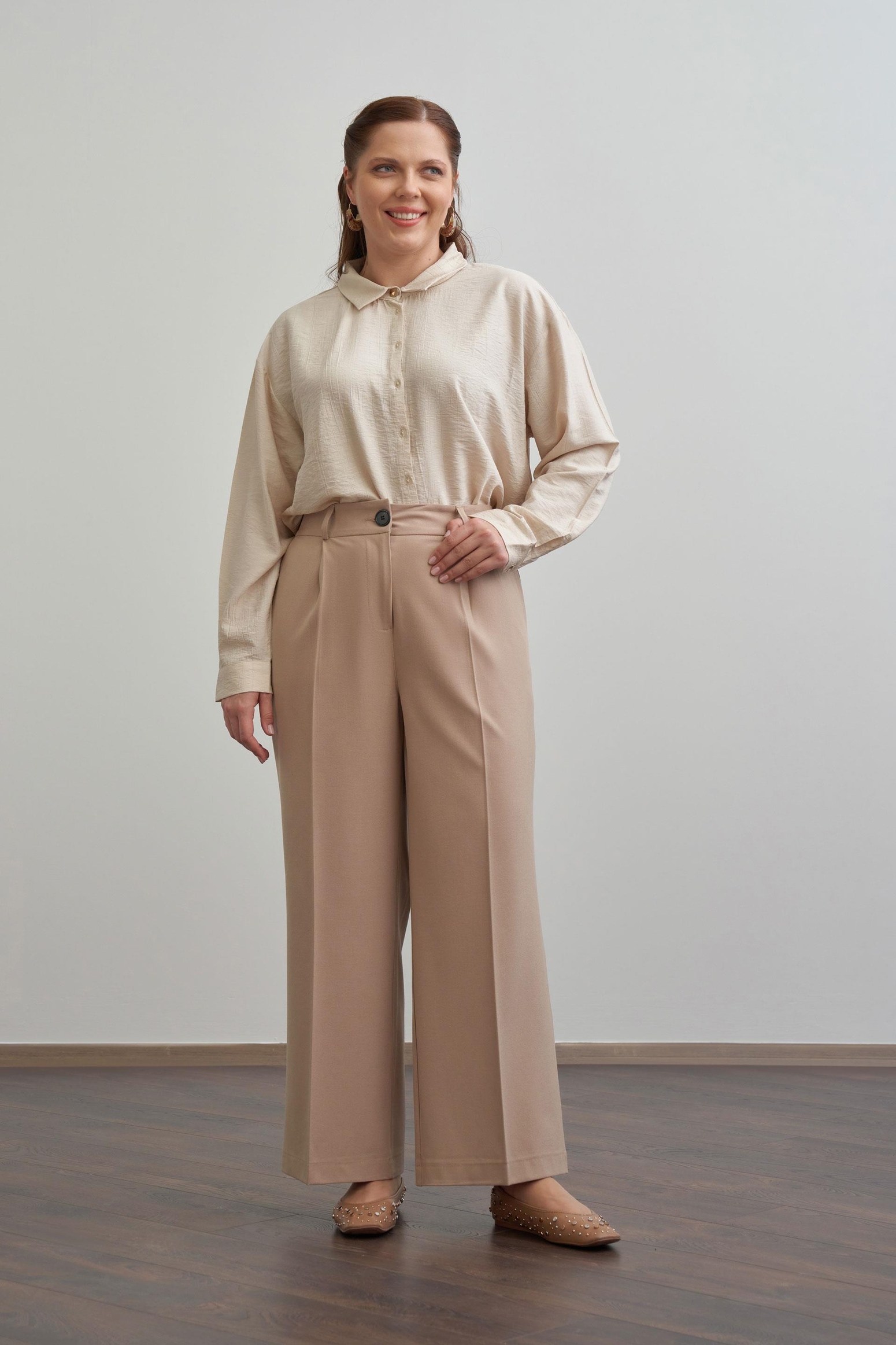 Bej-Önü Pileli Polyviscon Pantolon