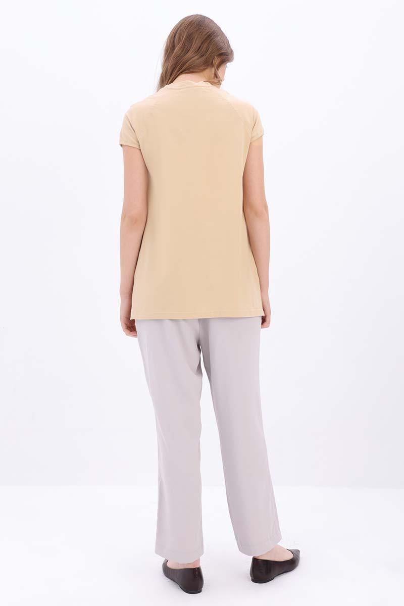 Bej-Pamuklu Püskül Detaylı Kısa Kollu T-Shirt