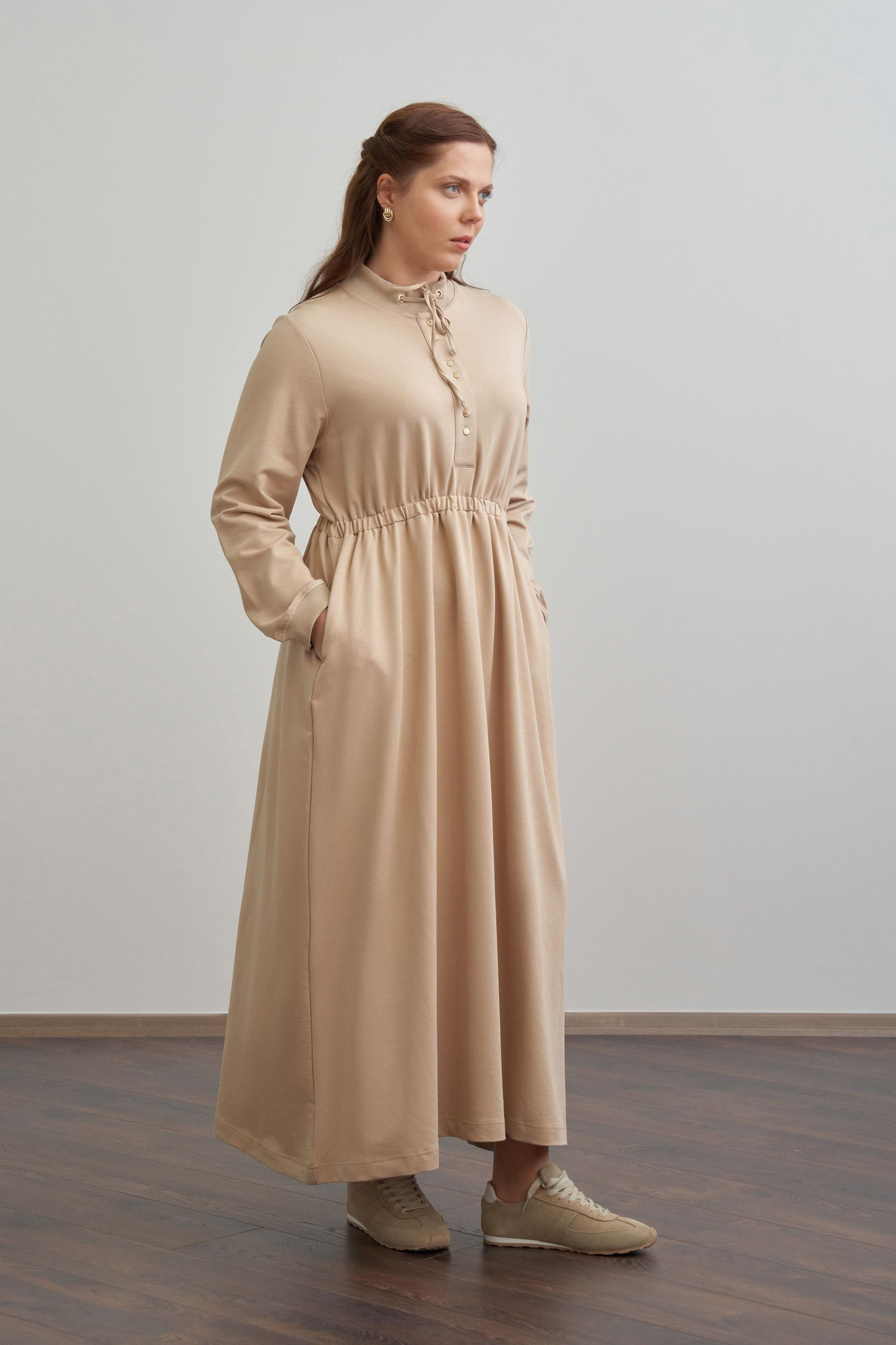 Bej-Pamuklu Yarım Patlı Elbise