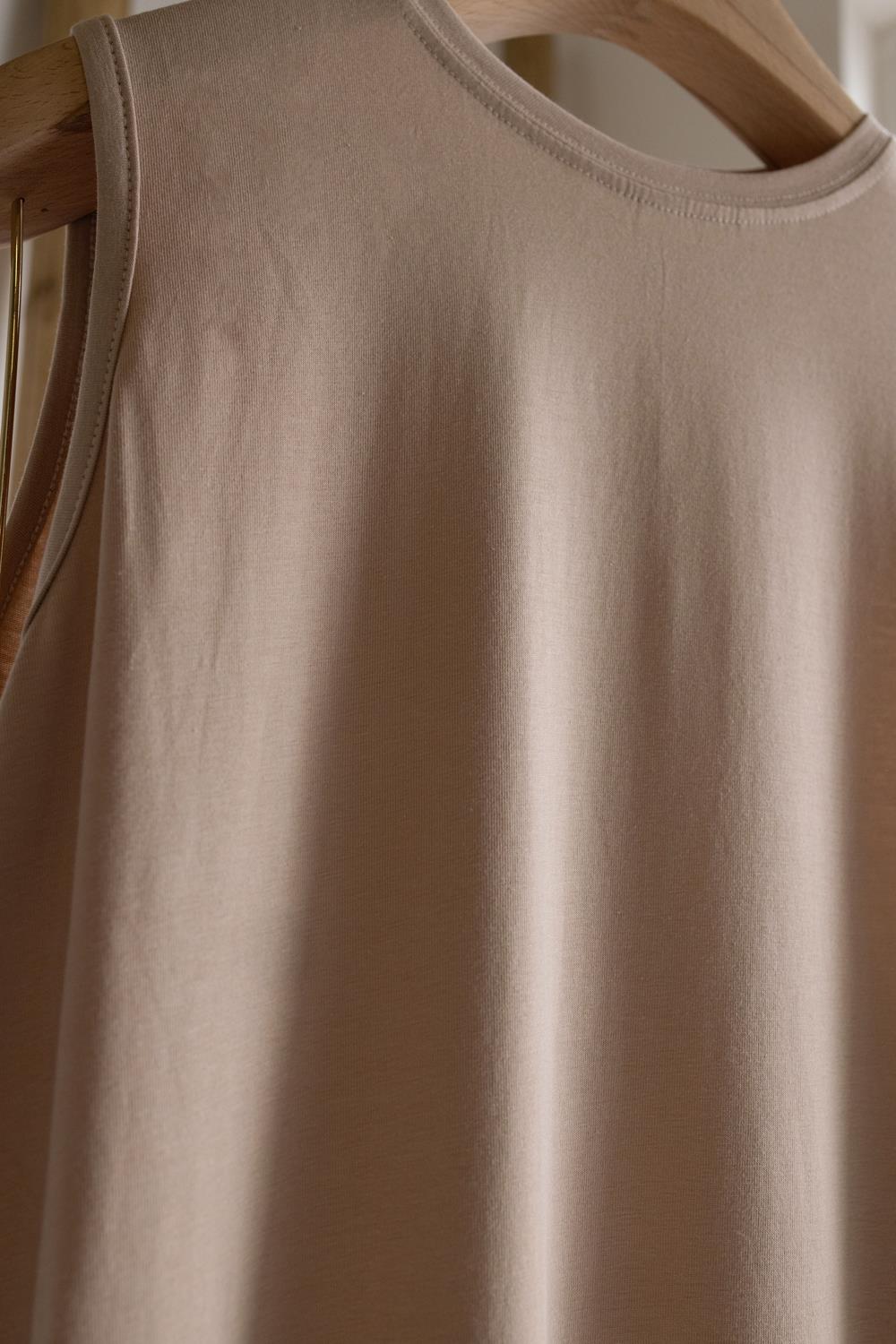 Bej01-Pamuklu Bisiklet Yaka Kolsuz İçlik Elbise