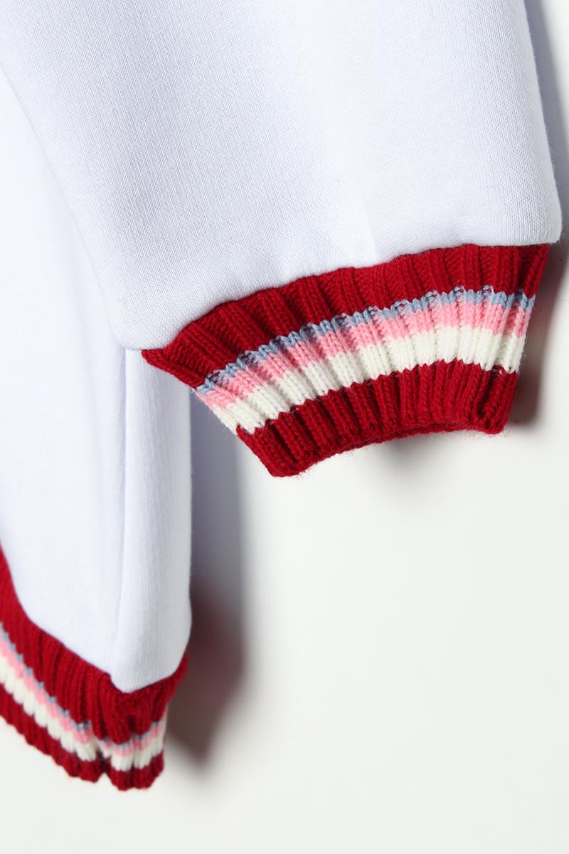 Beyaz-Arkası Baskılı Şardonlu Triko Garnili Sweatshirt