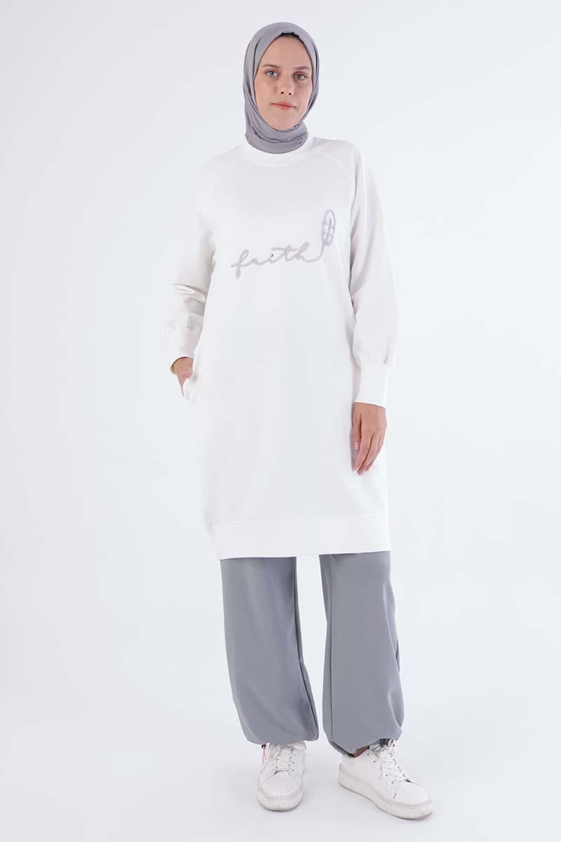 Beyaz-Faıth Yazılı Nakışlı Sweat Tunik