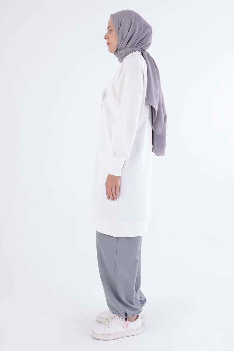 Beyaz-Faıth Yazılı Nakışlı Sweat Tunik