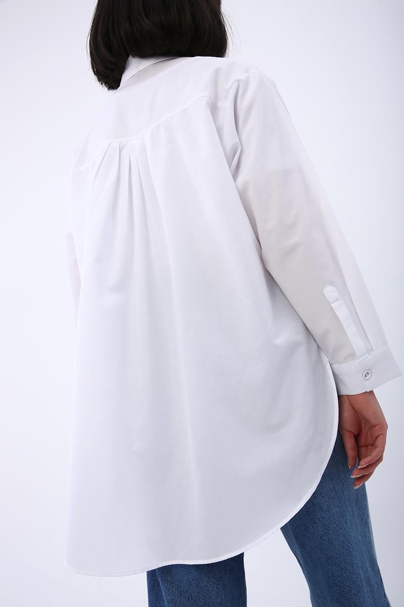 Beyaz-Kumaş Kaplamalı Düğmeli Oversize Gömlek