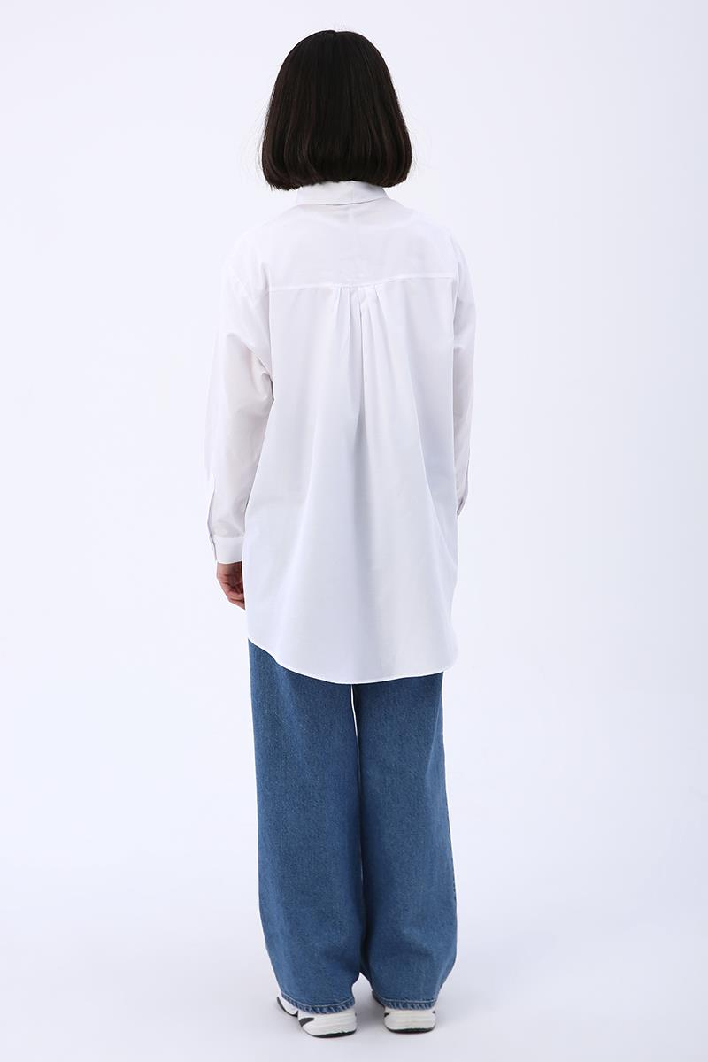 Beyaz-Kumaş Kaplamalı Düğmeli Oversize Gömlek