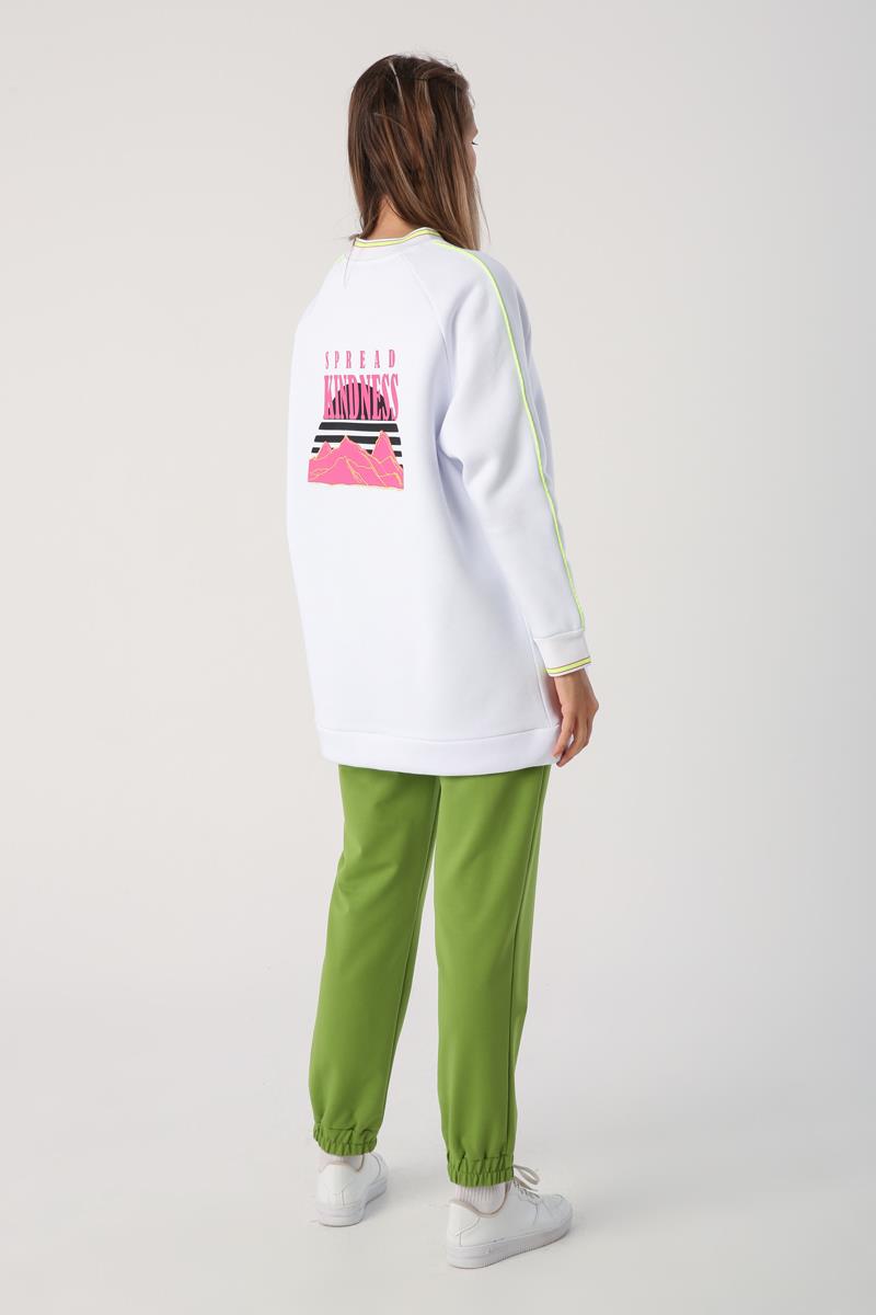 Beyaz-Oversize Neon Detaylı Arkası Baskılı Şardonlu Sweatshirt