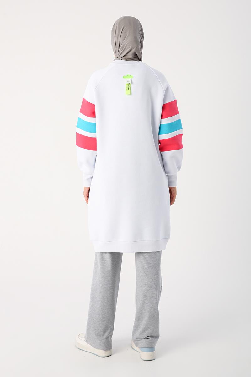 Beyaz-Oversize Renkli Çizgili Şardonlu Sweat Tunik