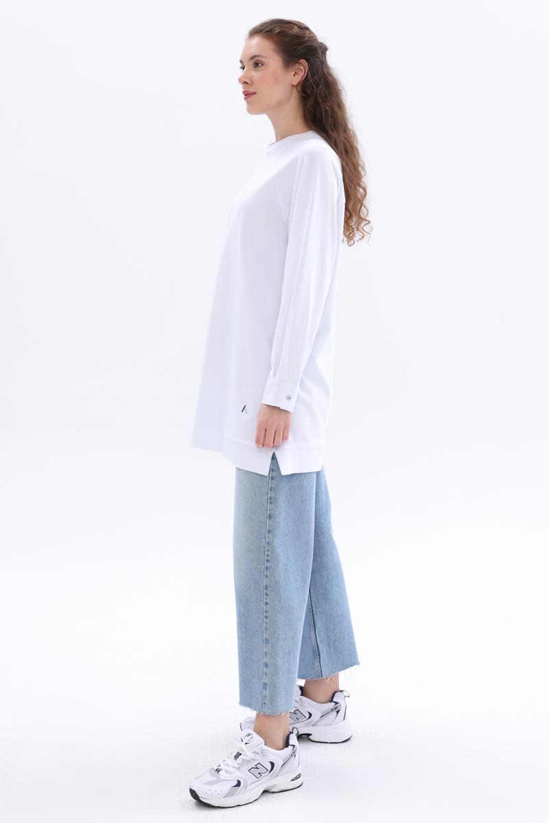 Beyaz-Pamuklu Reglan Kol Manşetli Yanları Yırtmaçlı Sweat Tunik
