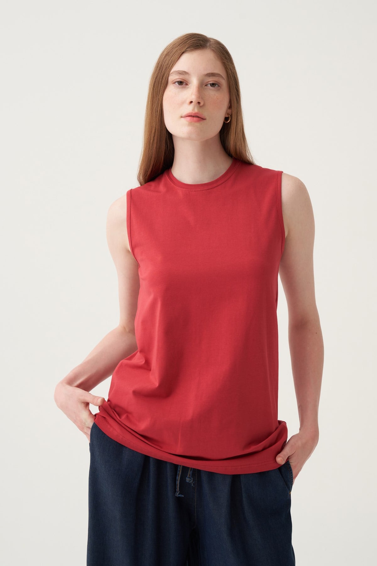 Bordo-Bisiklet Yaka Kolsuz Pamuklu T-Shirt