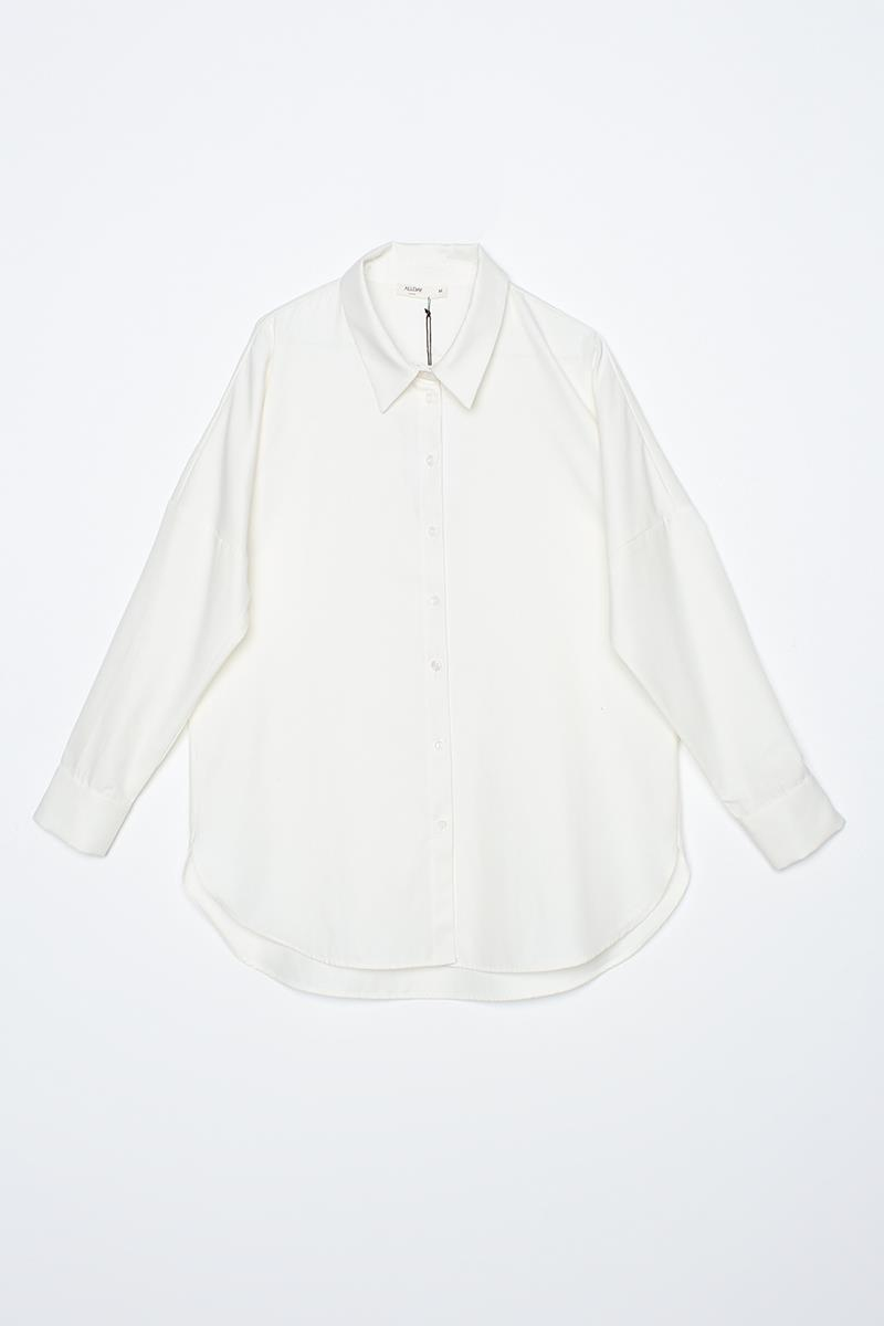 القميص الأساسي ذو اللون البني الفاتح