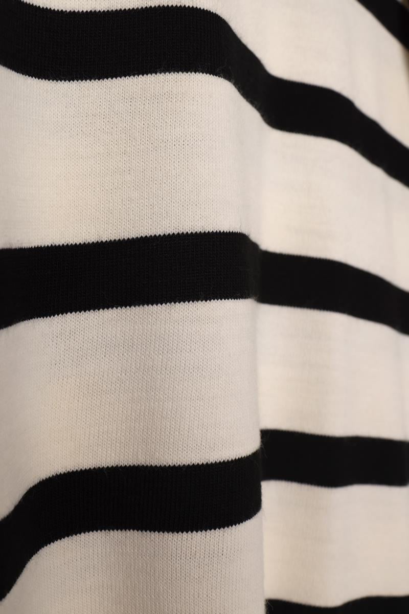 Ecru-Black-Basıc Strıped Crew Neck Sweater