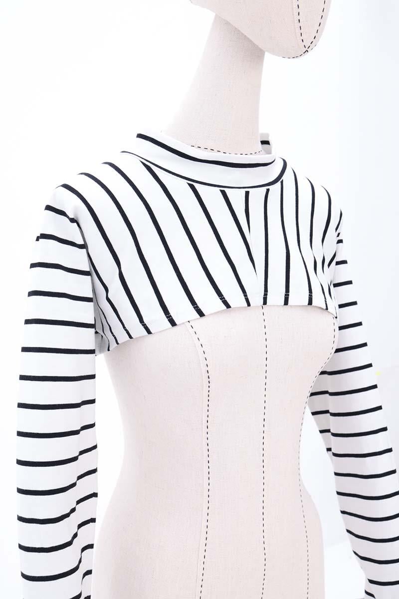 Ekru-Siyah-Pamuklu Parmak Detaylı Çizgili Uzun Kollu Crop İçlik