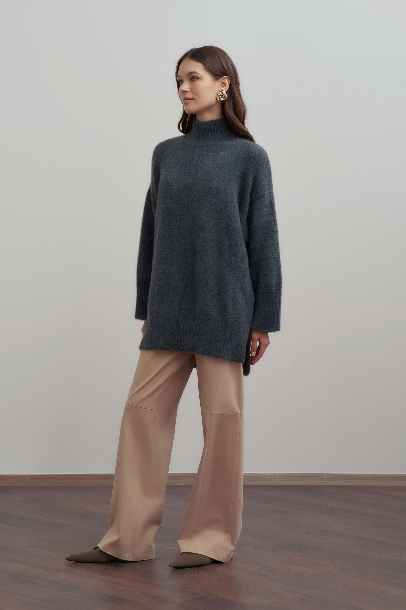 Gri-Balıkçı Yaka Sakal İplik Triko Kazak