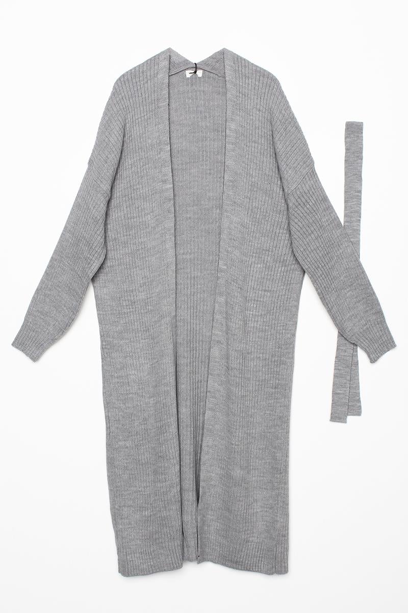 Cardigan long en maille côtelée gris chiné à ceinture