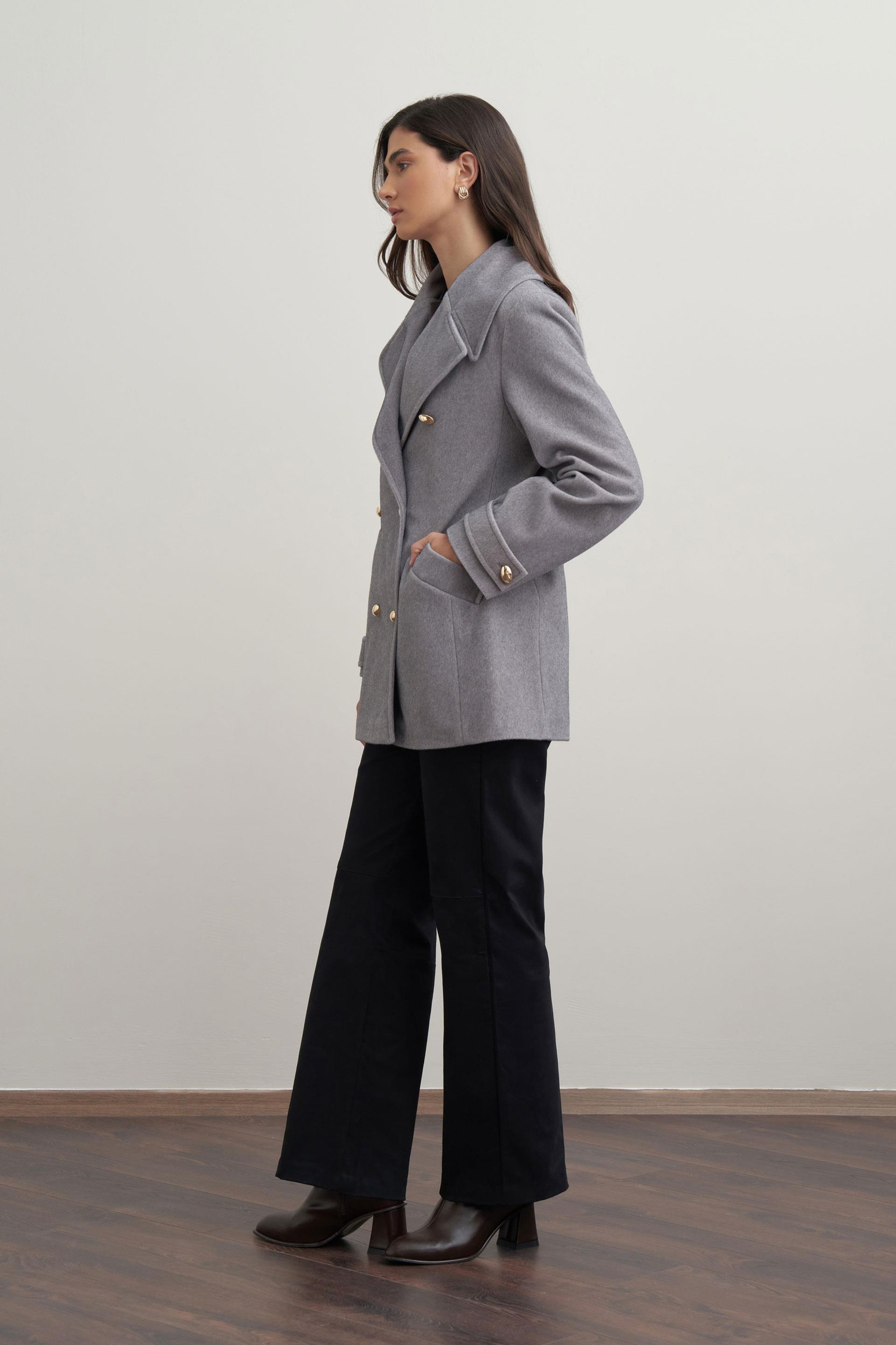 Gri Melanj-Gold Dügmeli Kaşe Kaban