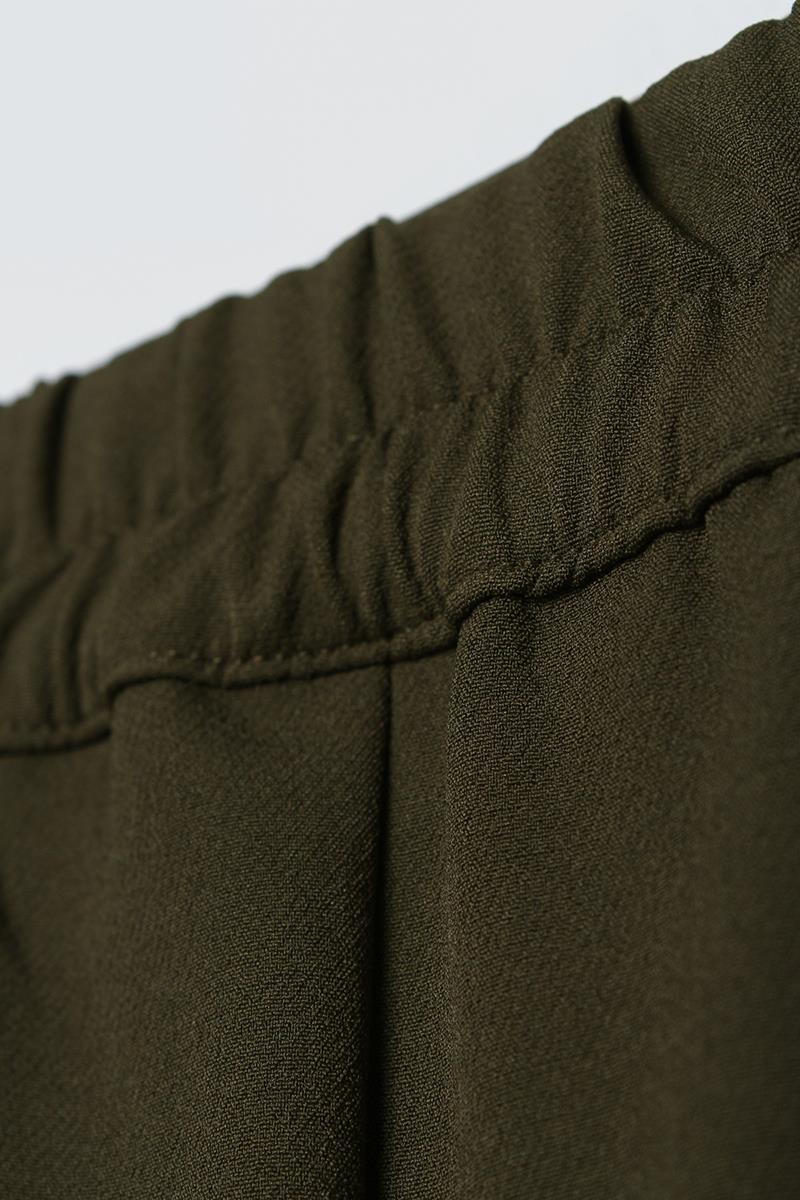 Elastischer Bleistiftrock in Khaki mit Taille