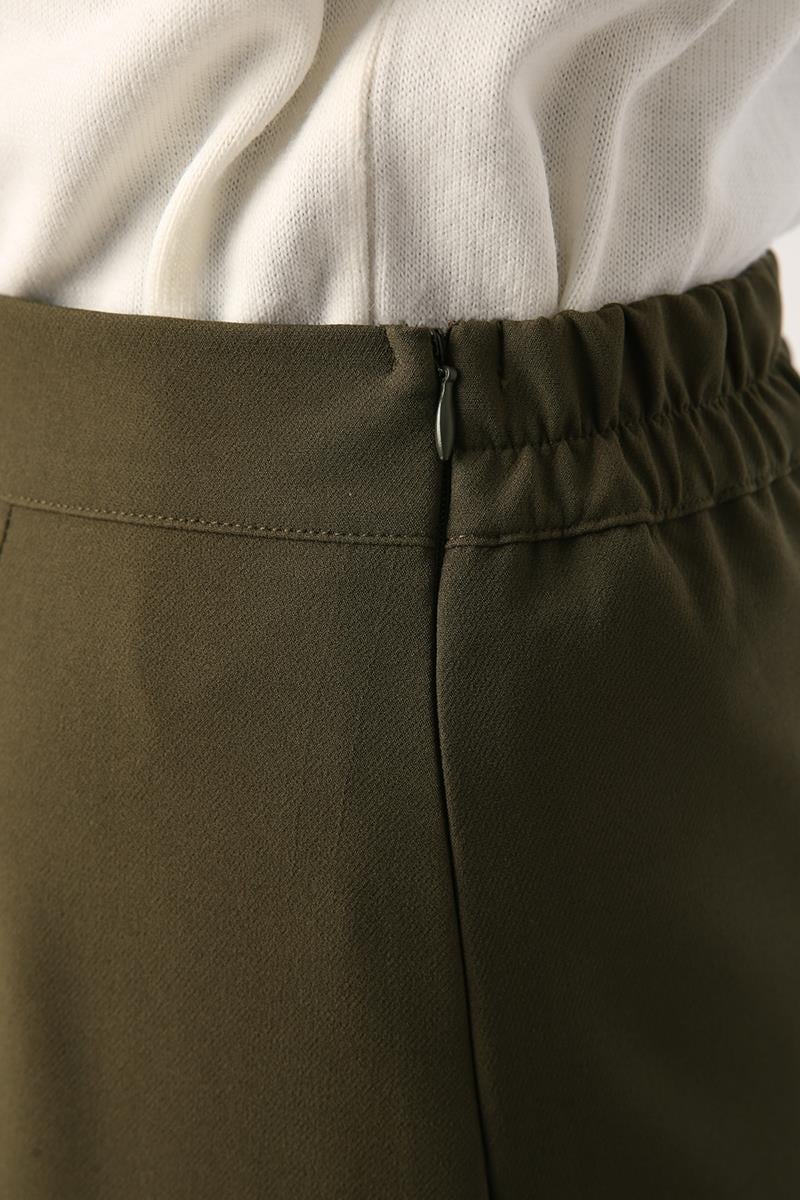 Elastischer Bleistiftrock in Khaki mit Taille