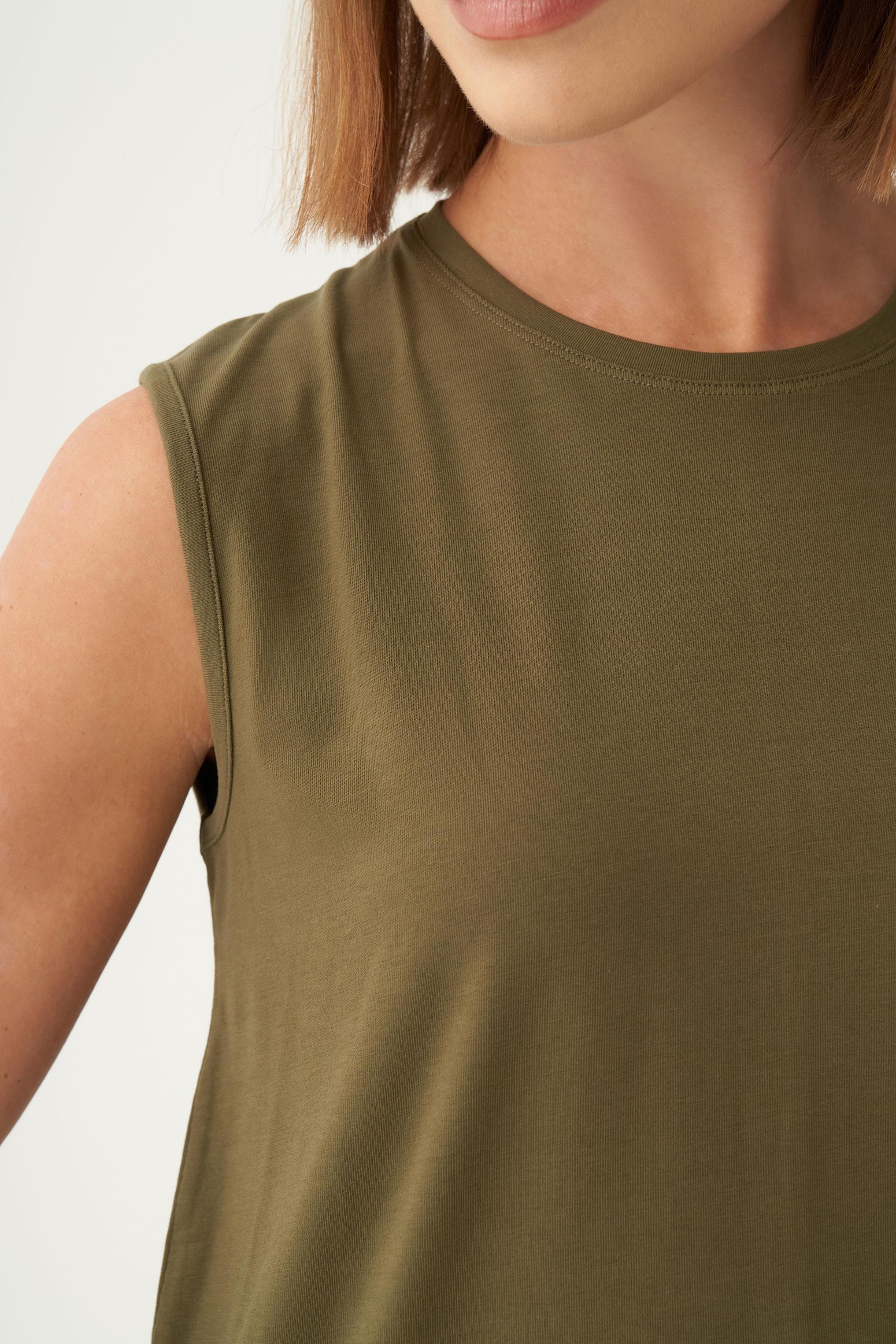 Haki-Bisiklet Yaka Kolsuz Pamuklu T-Shirt