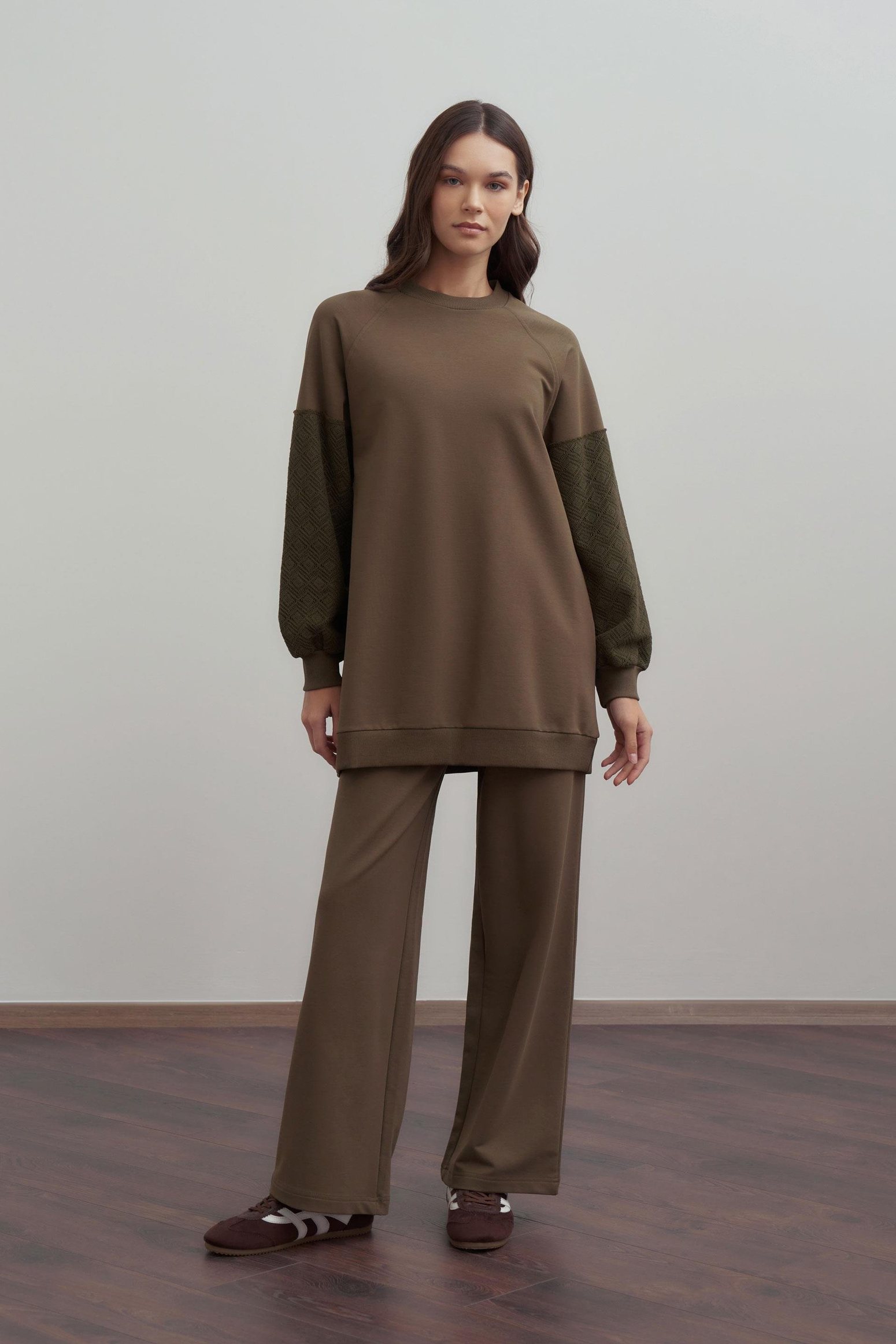 Haki-Pamuklu Dantel Garnili Eşofman Takımı