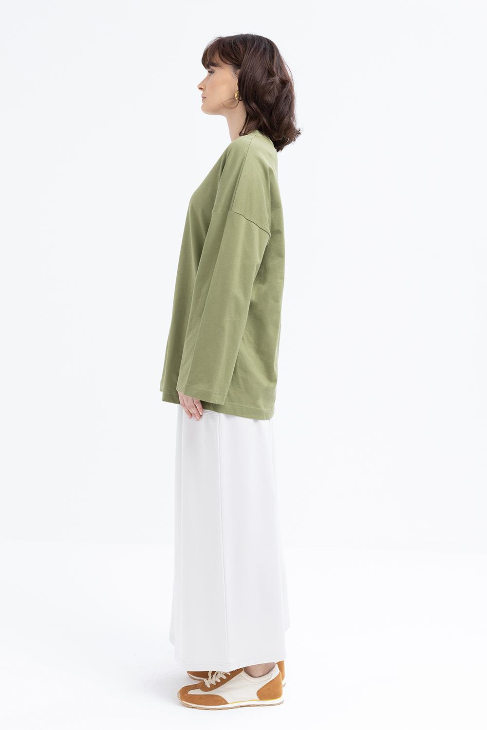 Khaki-Gestreiftes Sweatshirt mit Ärmelapplikationen