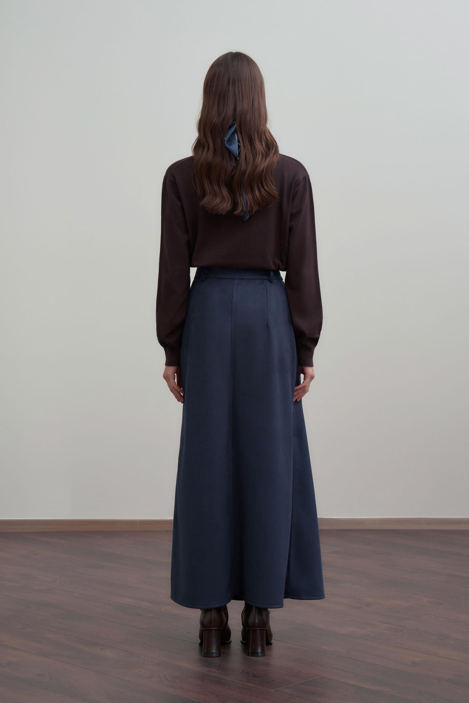 İndigo-Pili Detaylı Scuba Süet Etek