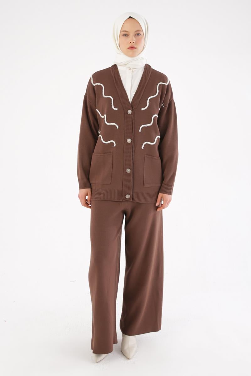 Kahve-Püskül Nakışlı V Yaka Triko Hırka