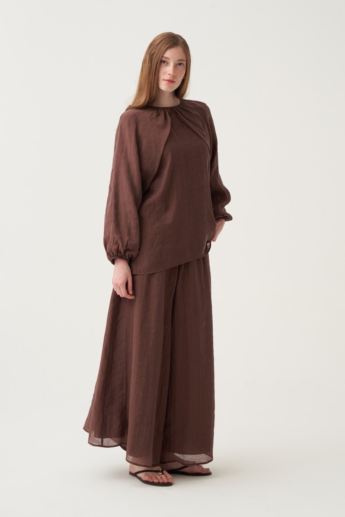 Kahve-Reglan Pelerin Detaylı Bluz