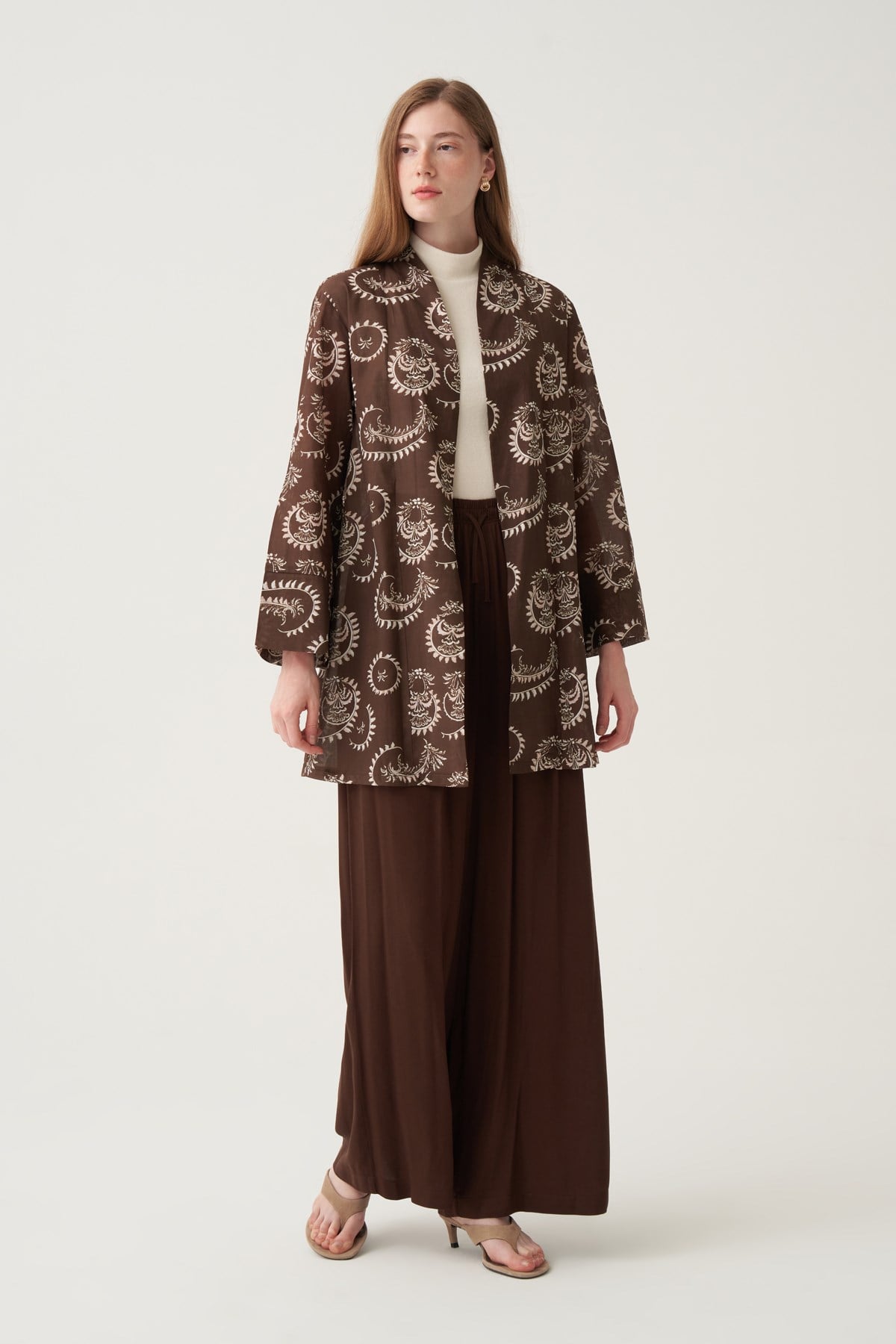 Kahve-Taş-Bağlama Detaylı Desenli Vual Kimono
