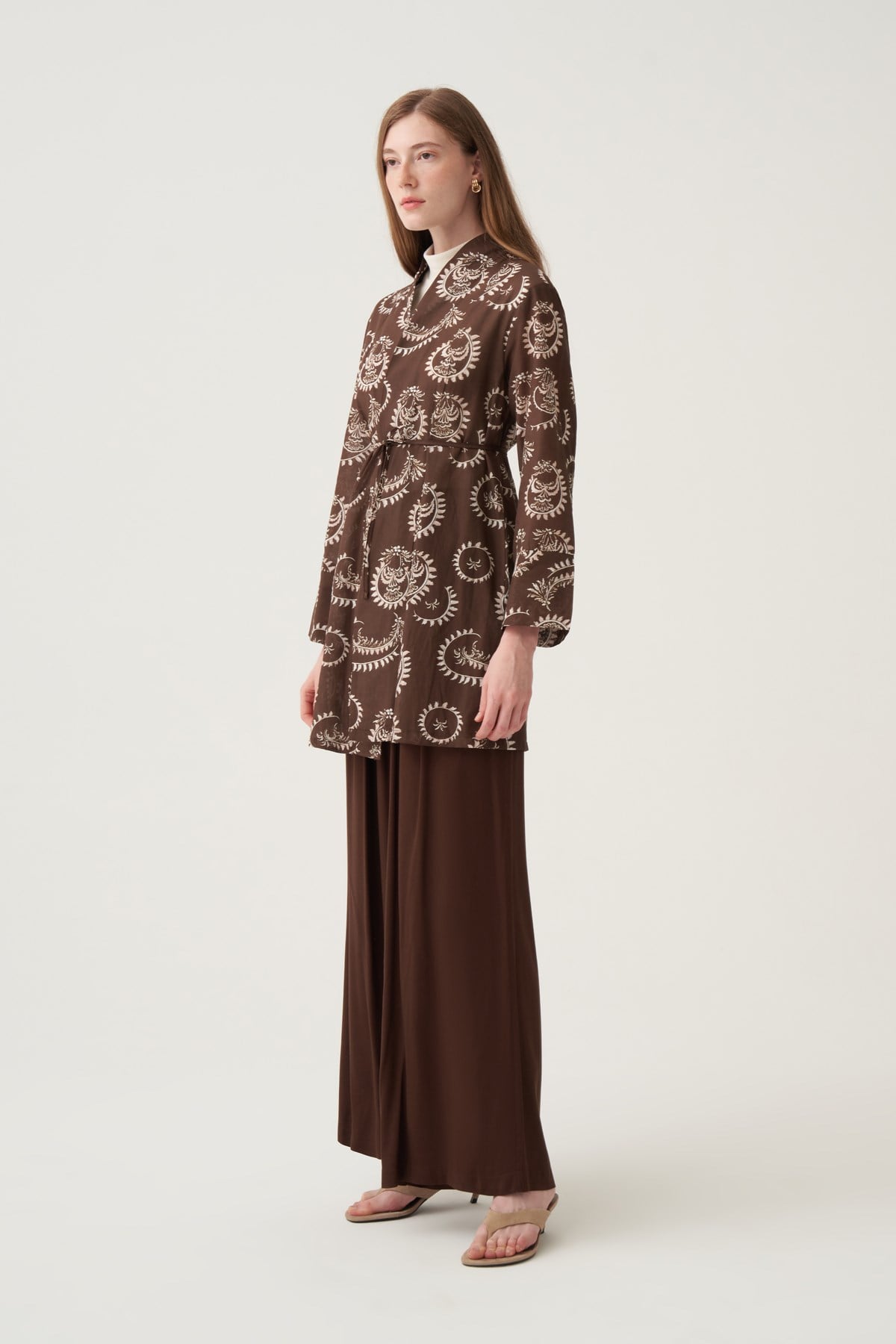Kahve-Taş-Bağlama Detaylı Desenli Vual Kimono