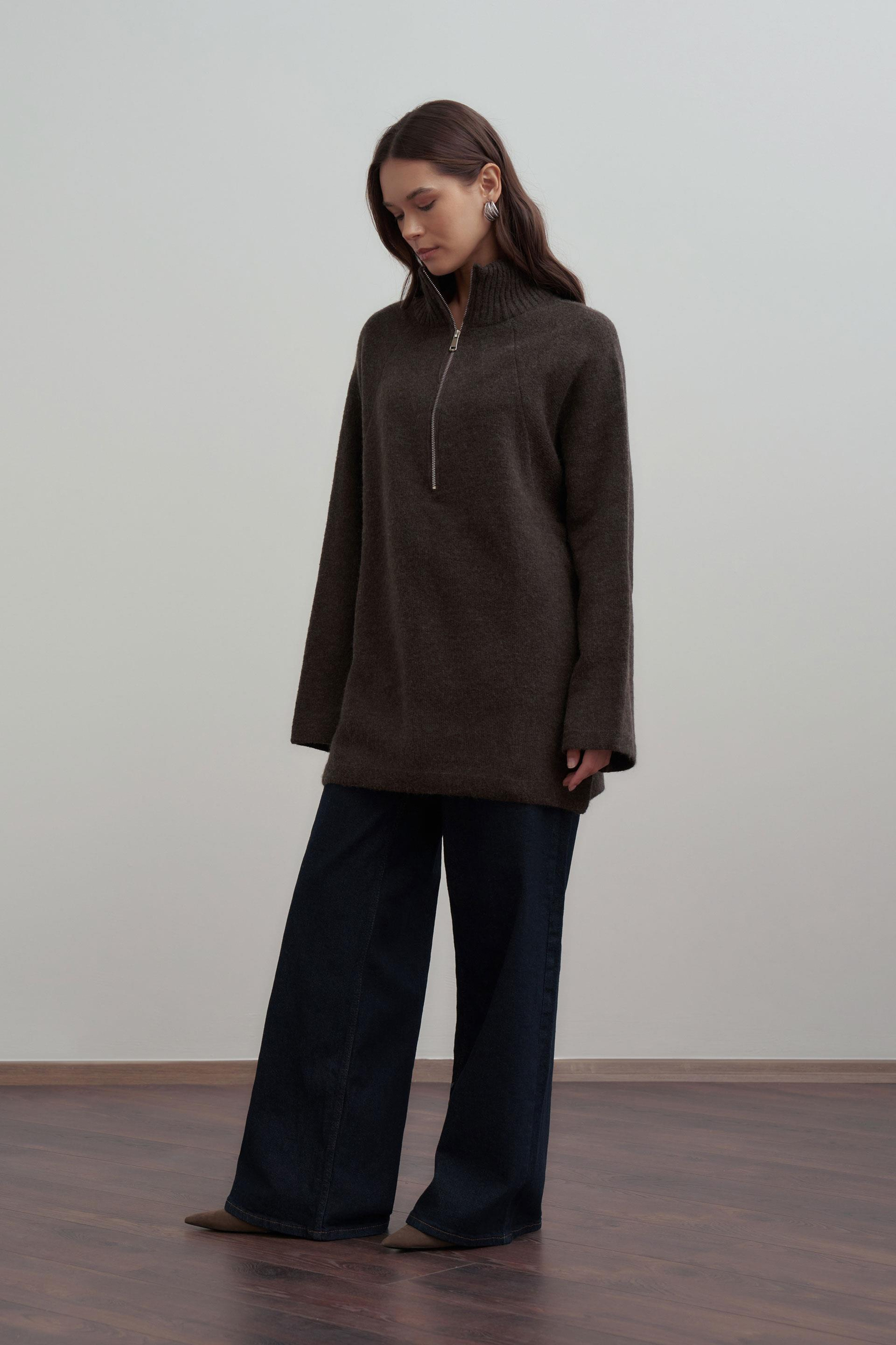 Kahve-Yarım Fermuarlı Kazak