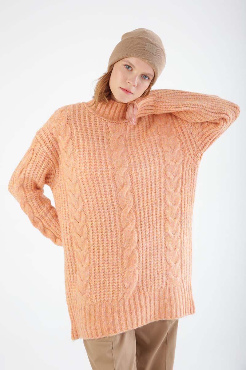 Melon-Braided Knitwear Sweater