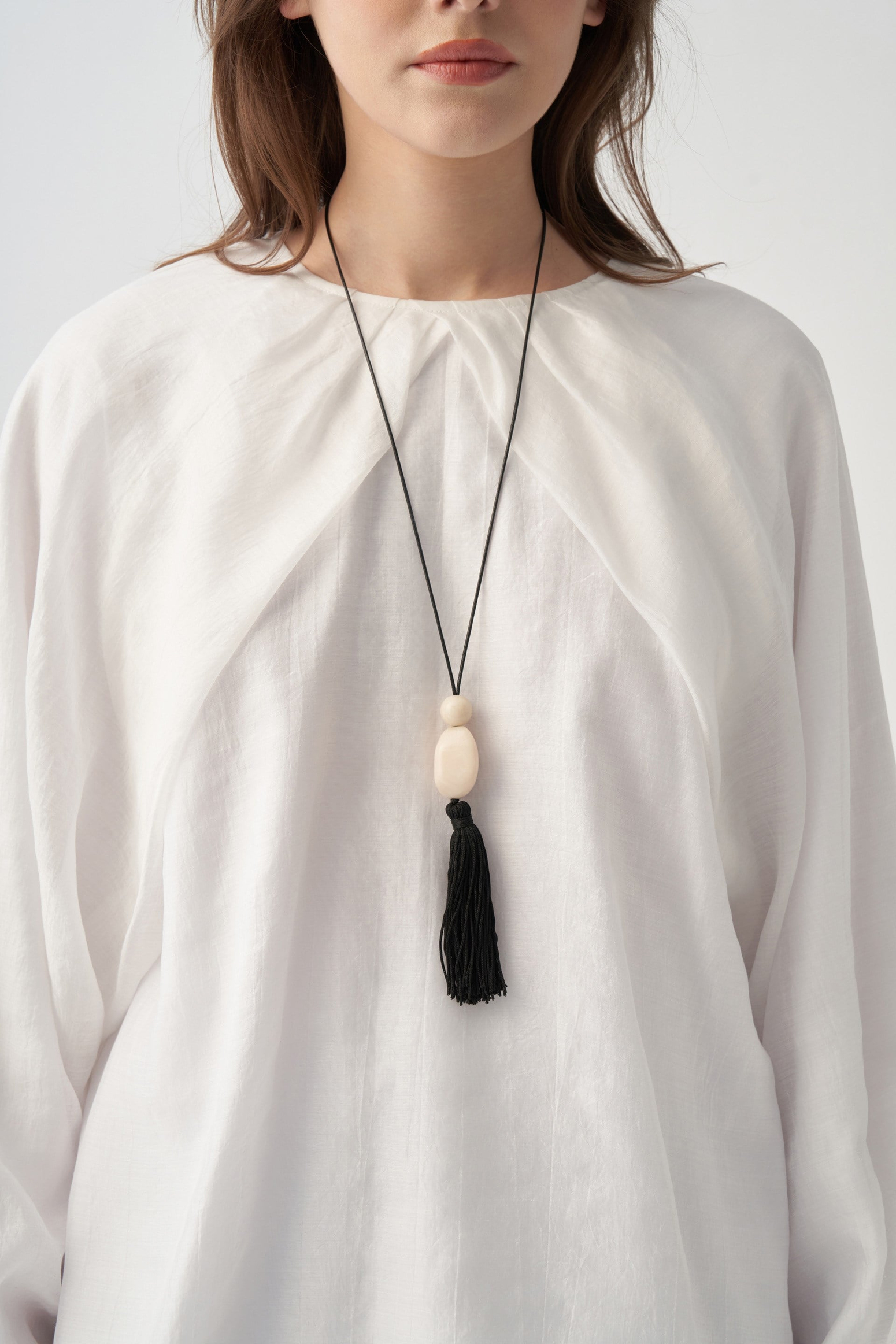 Kırık Beyaz-Reglan Pelerin Detaylı Bluz