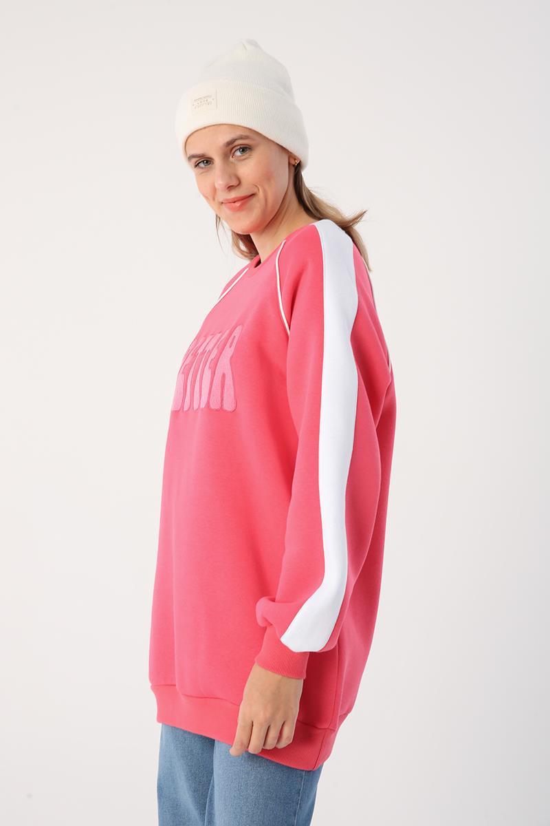 Koyu Pembe-Kontrast Garnili Nakışlı Şardonlu Sweatshirt